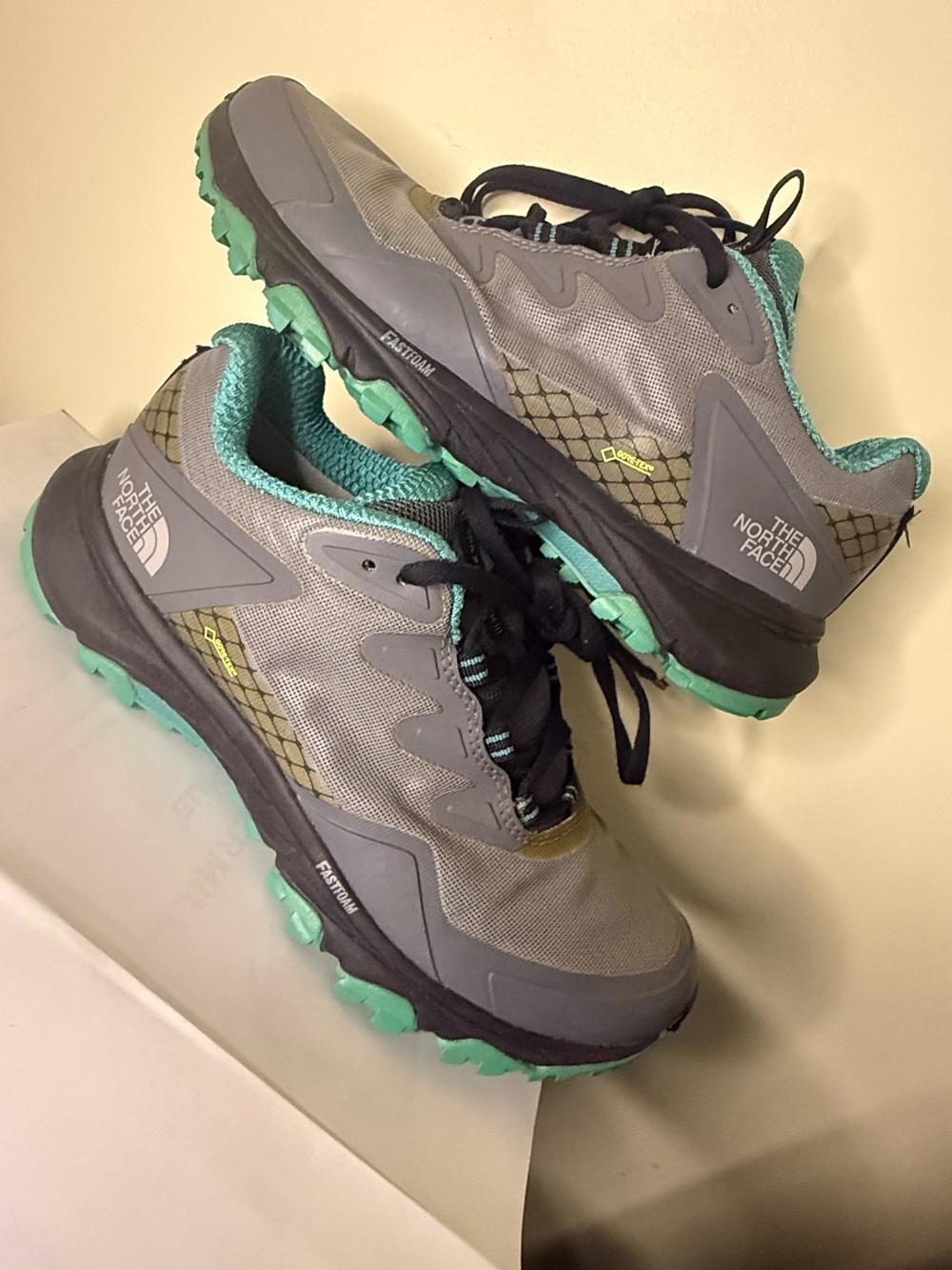 The North Face Ultra Fastpack Hiking Women Shoes Size 7.5